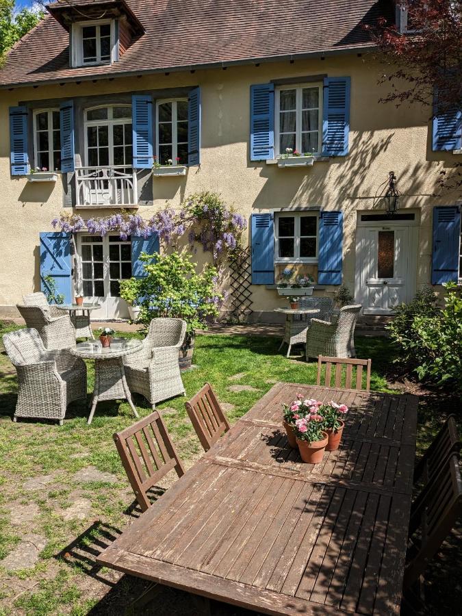 Sous Le Chateau Frühstückspension *